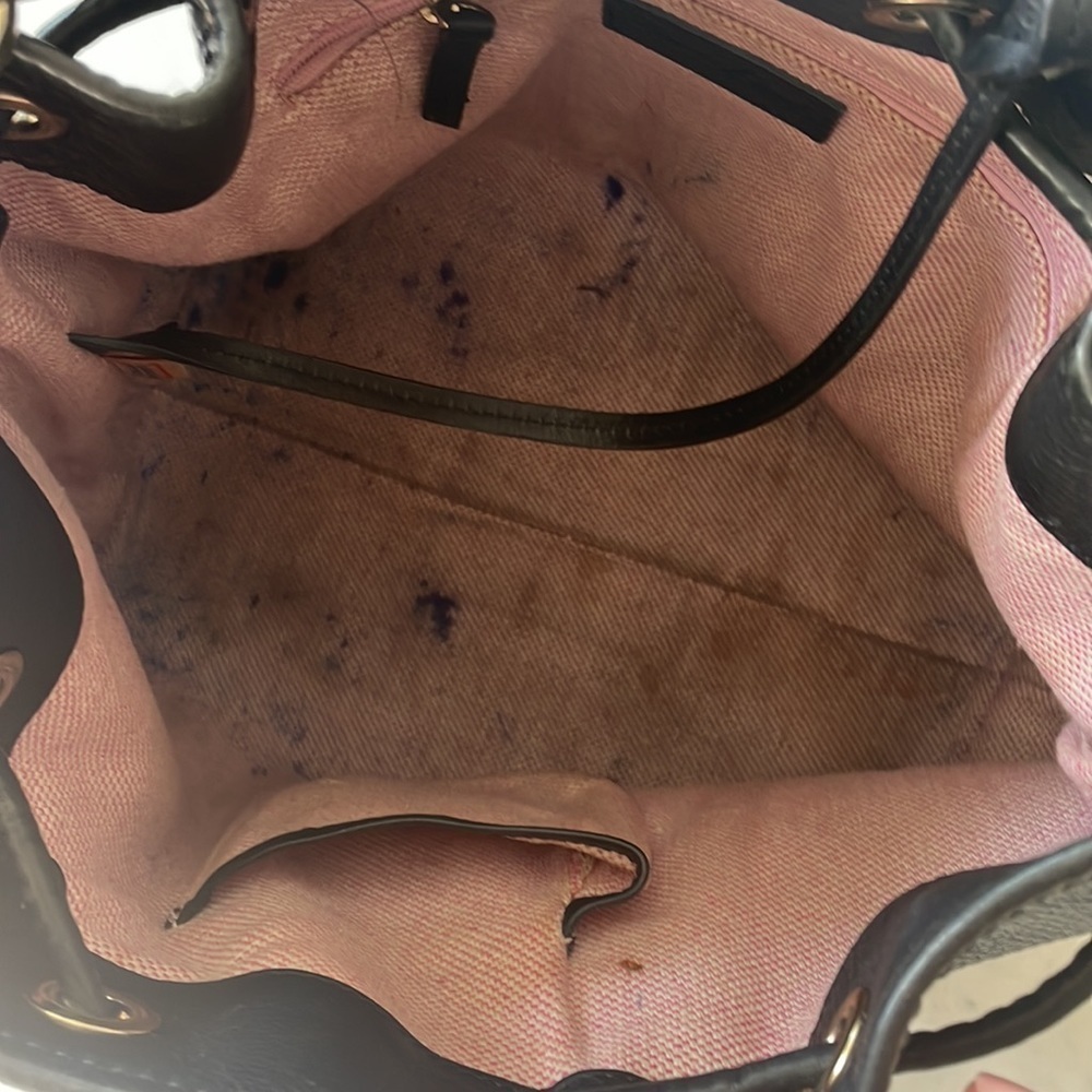 Dooney & Bourke Black Pebbled Leather Bag - Picture 9 of 16